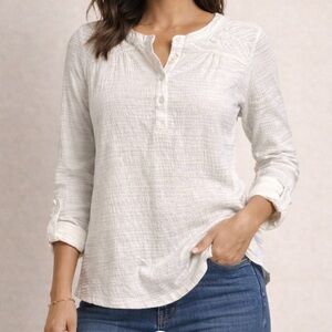 Cable & Gauge White Textured Blouse